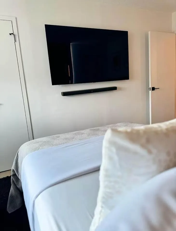 Daire New Modern 2Br W Fireplace & Fitness Lounge, Live Comfortably In East Harlem New York